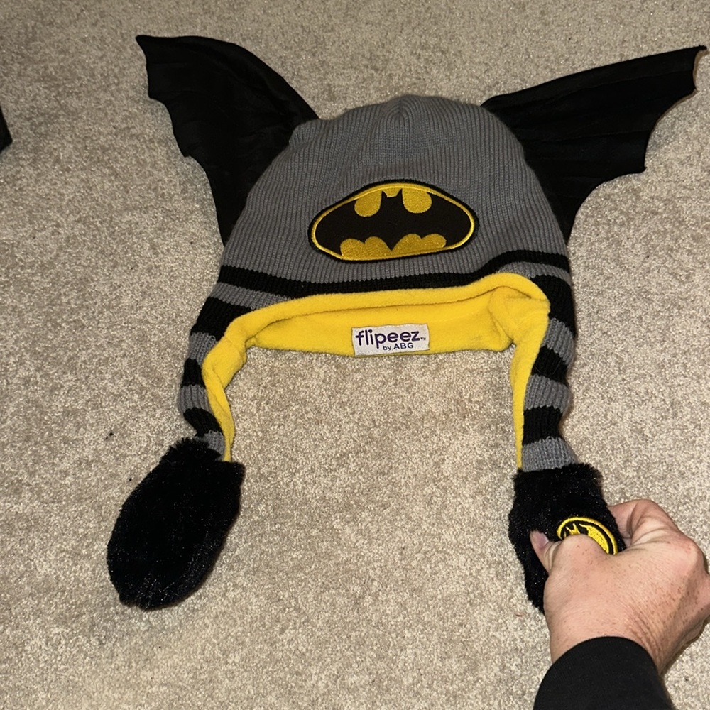Batman Hat - Picture 5 of 6